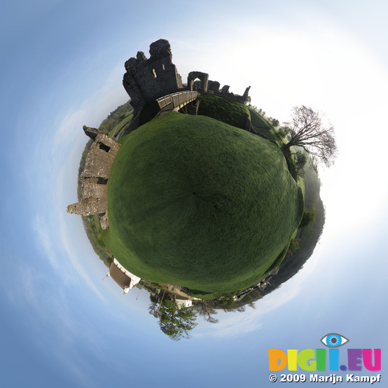 SX05435-05469 Polar Planet of Ogmore Castle